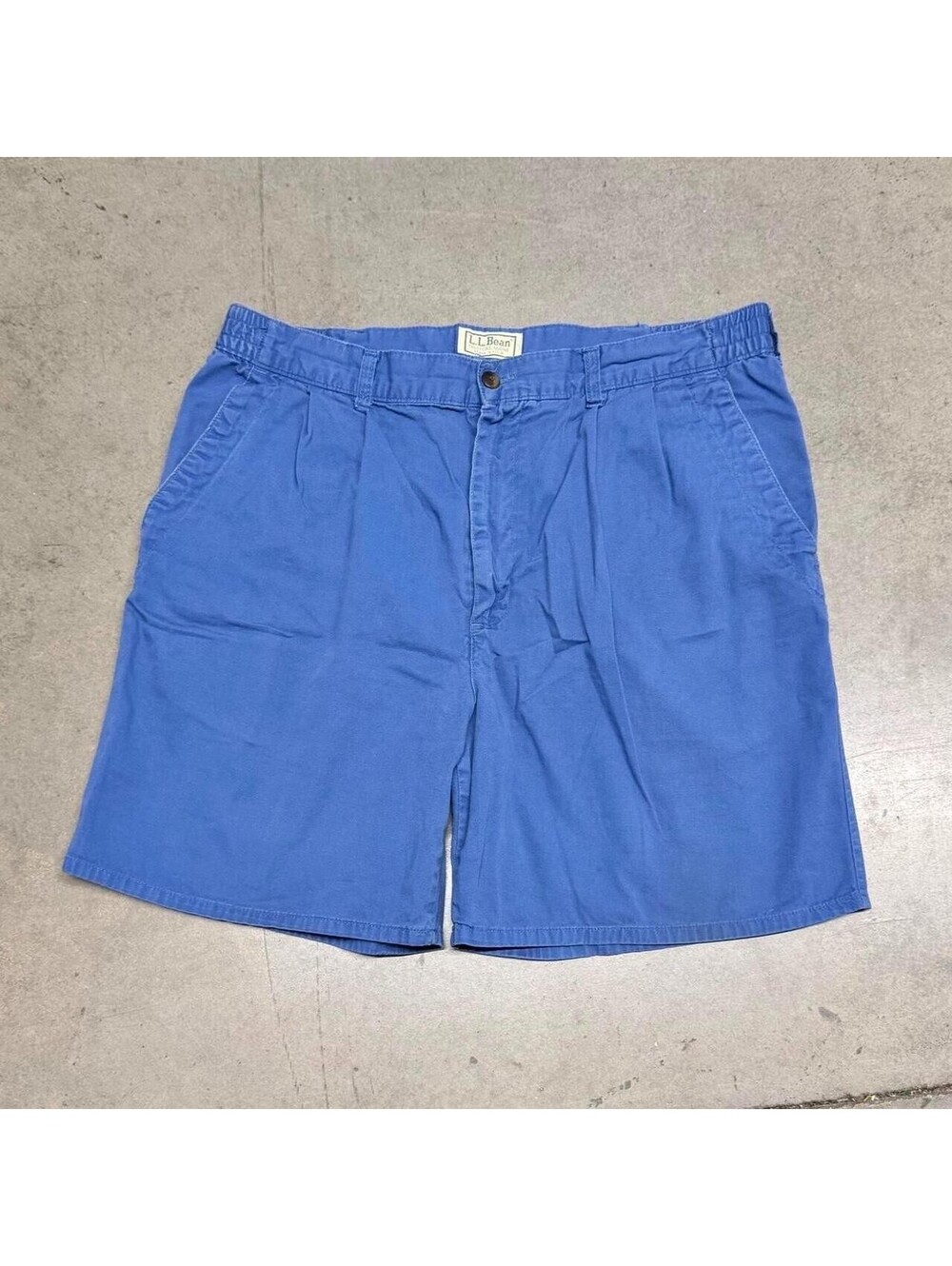 VTG 80s LL Bean Shorts Cotton Pleated 7" Chino Made In USA